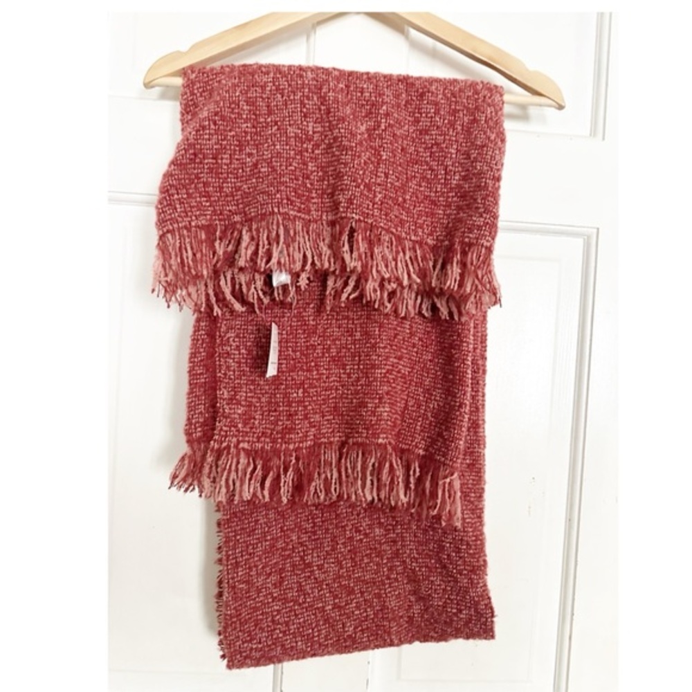 Mia & Tess Scarf NWT